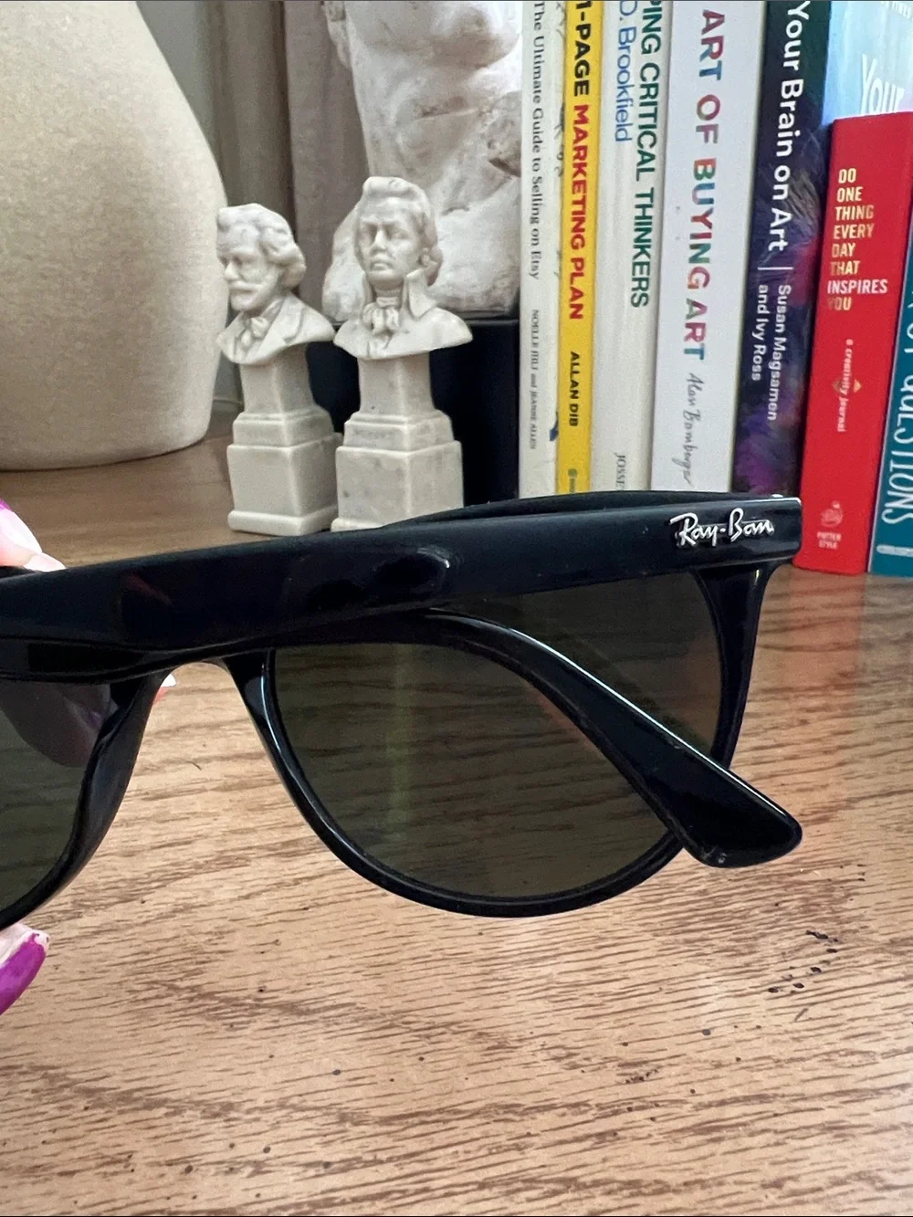 Ray-Ban Black Cat-Eye Sunglasses with Dark Lenses